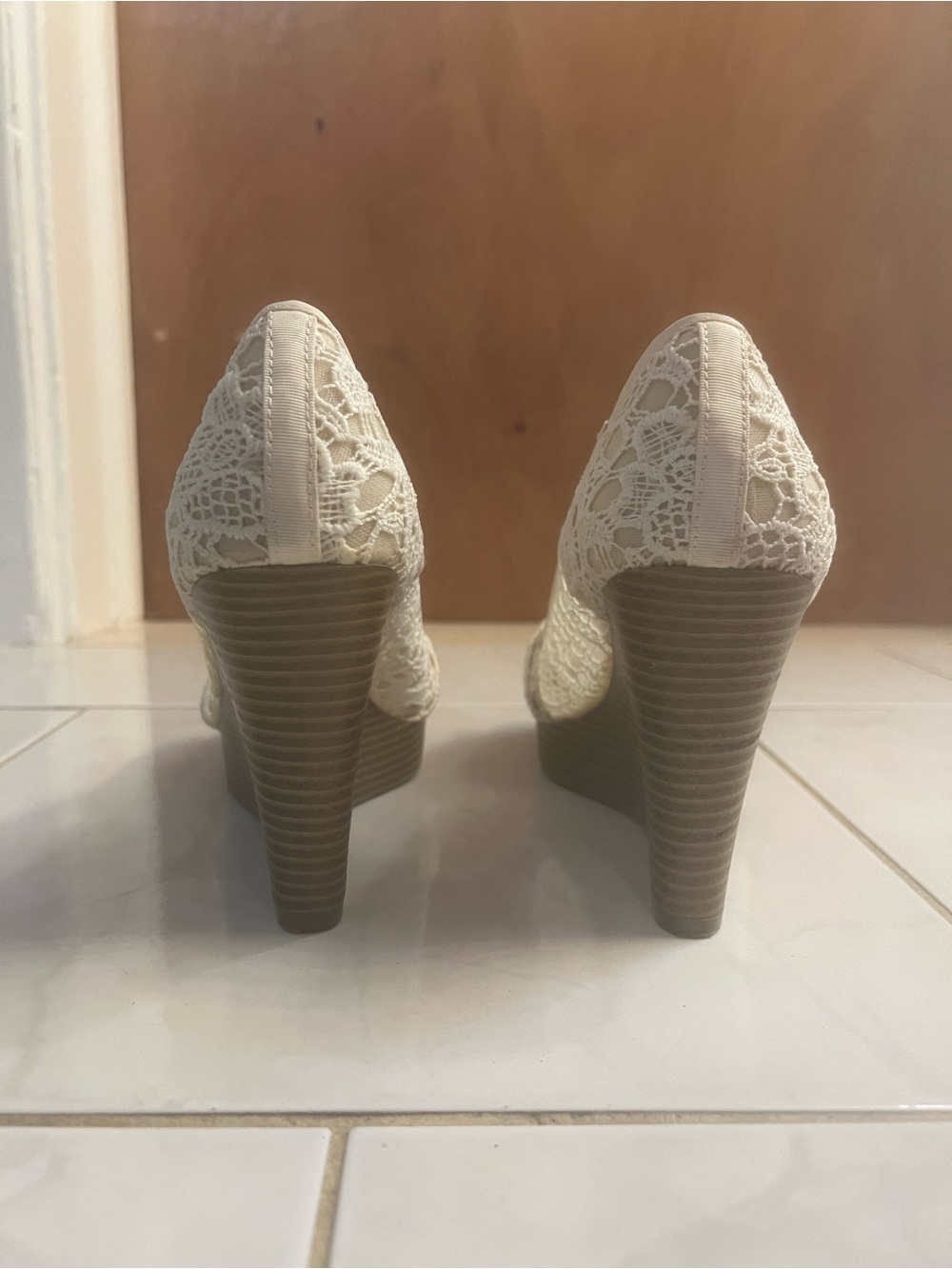 American Eagle Outfitters Women’s Cream Lace Peep-Toe Wedges with Bow Accent - Picture 5 of 13